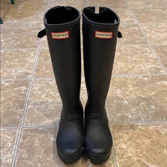 Tall Black Hunter Rainboots - Picture 1 of 4